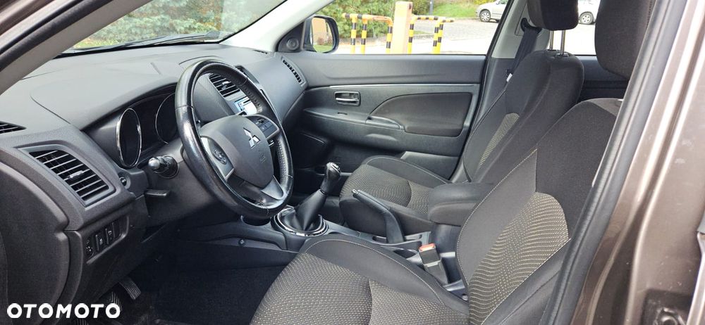 Mitsubishi ASX - 8