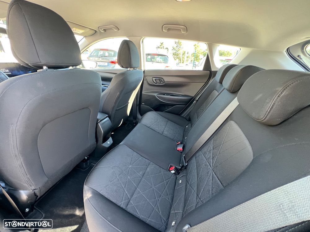 Hyundai Bayon 1.0 T-GDI 48V-Hybrid Intro - 12