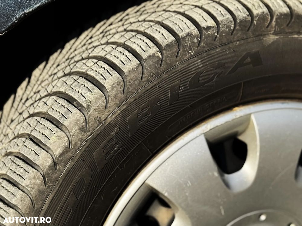 Volkswagen Golf Plus - 21