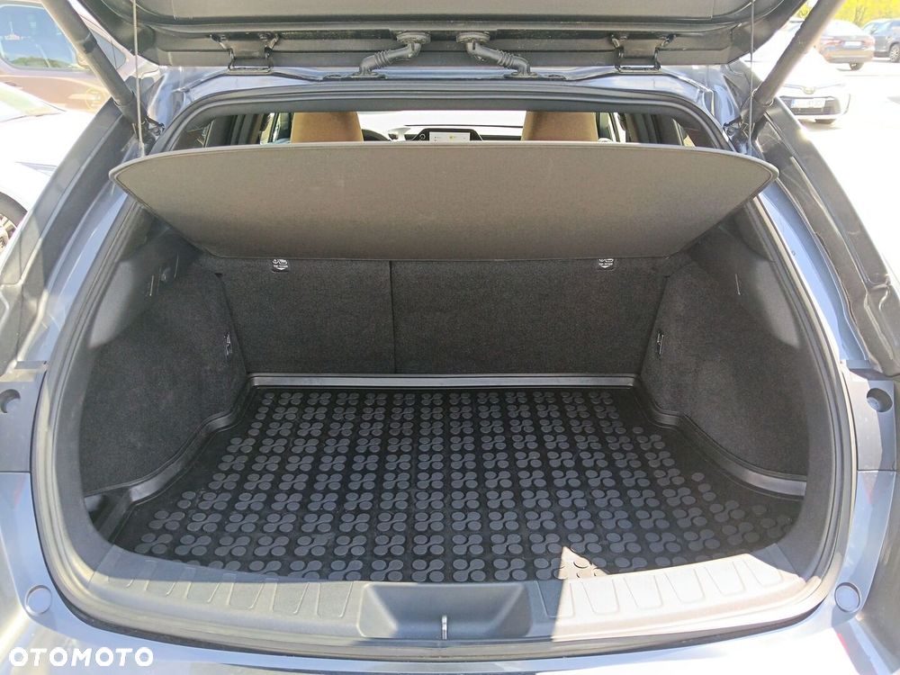 Lexus UX - 17