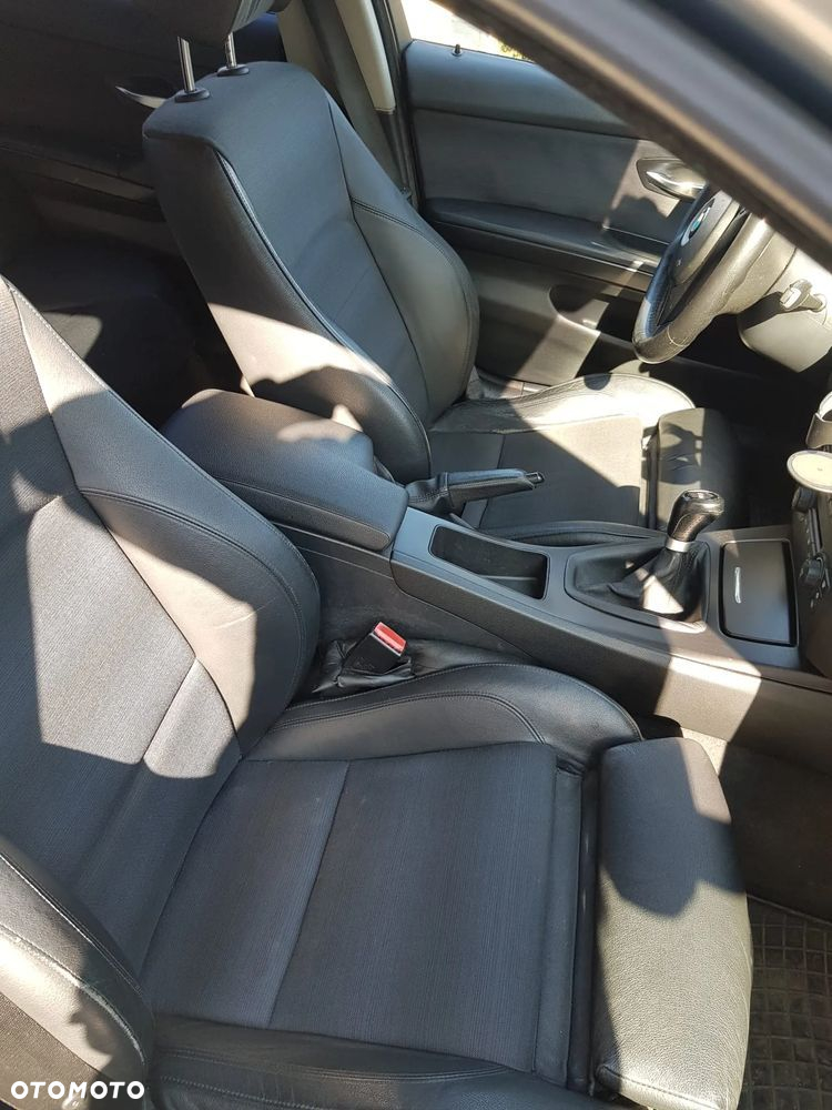 BMW Seria 3 320i - 12