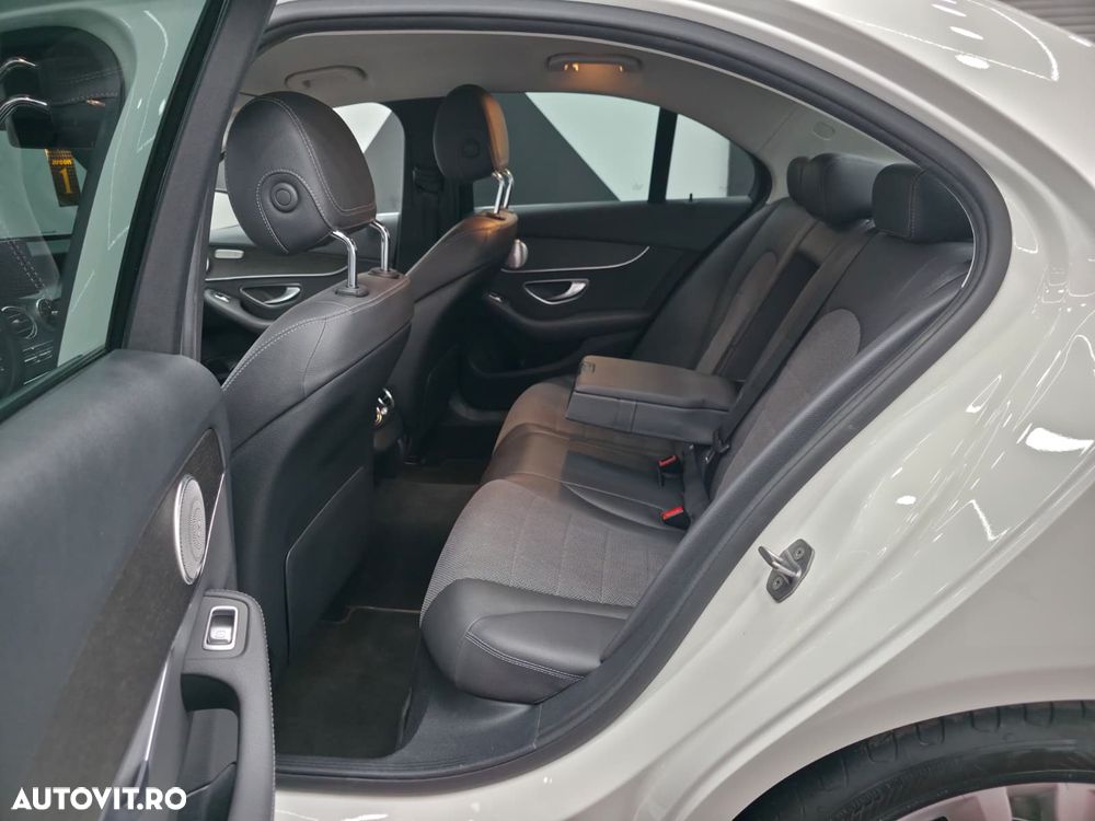 Mercedes-Benz C 220 d Aut - 8