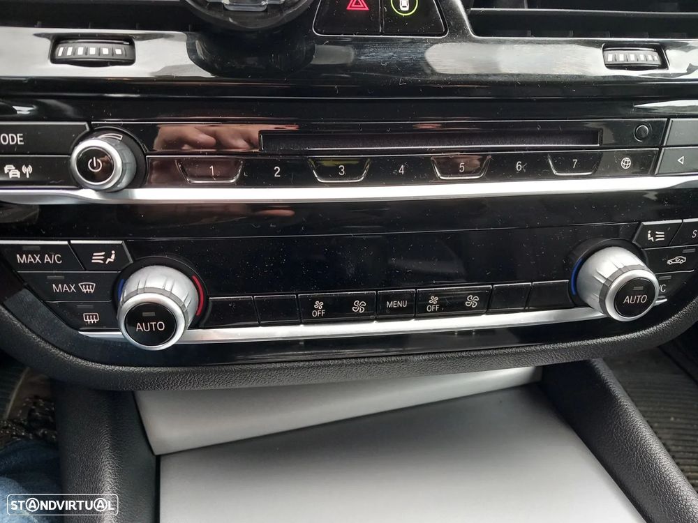 BMW 520 d Line Luxury Auto - 14