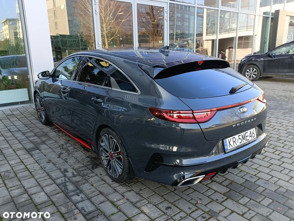 Kia ProCeed - 8