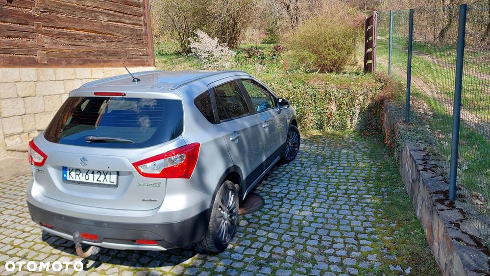 Suzuki SX4 S-Cross 1.6 Premium 4WD - 9