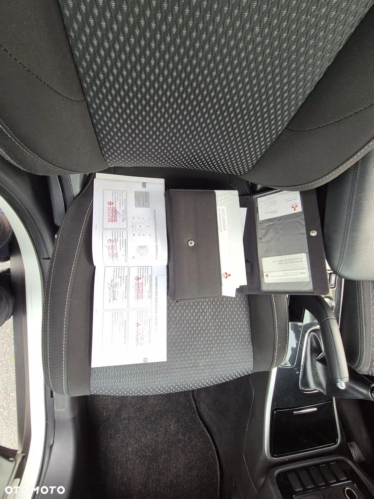 Mitsubishi Outlander 2.0 2WD Edition - 11