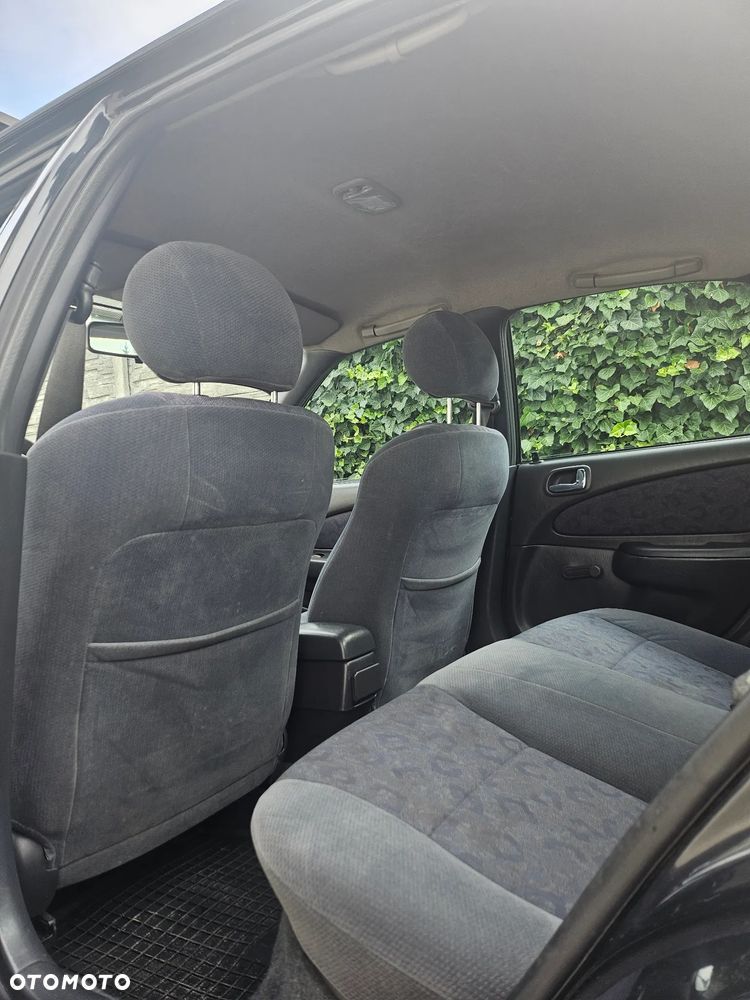 Toyota Corolla - 9