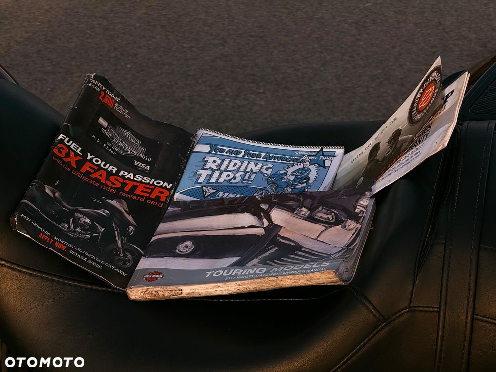 Harley-Davidson Touring Street Glide - 39