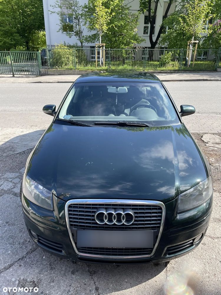Audi A3 Sportback 1.6 FSI Ambiente - 2