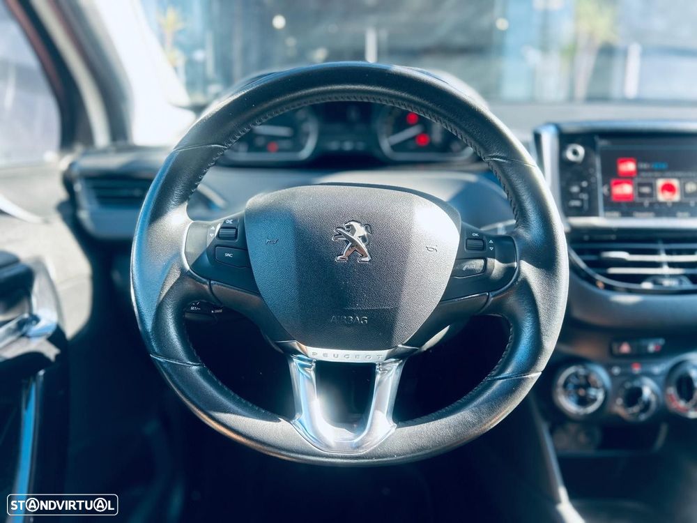 Peugeot 208 1.2 PureTech Active - 20