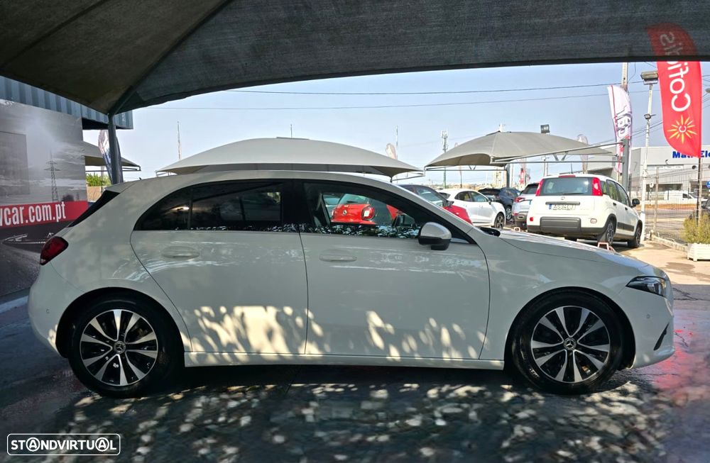 Mercedes-Benz A 180 d Style Plus - 4