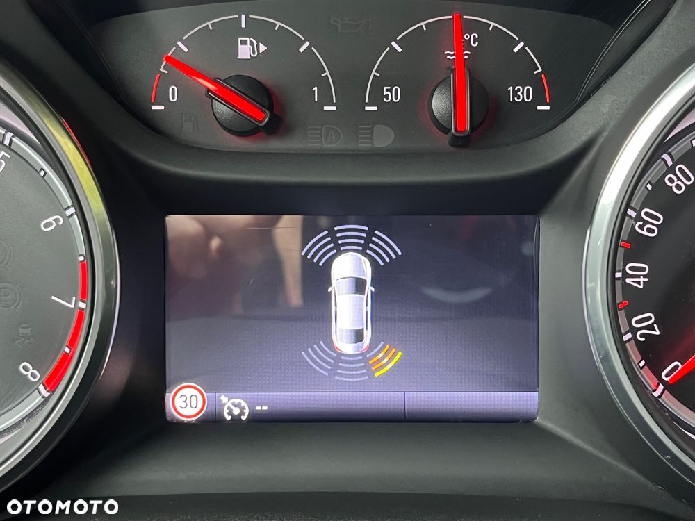 Opel Astra 1.4 T Dynamic - 10