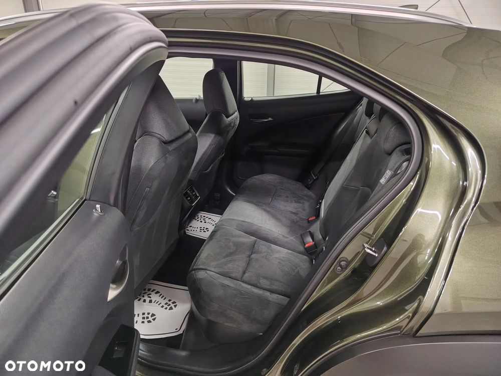 Lexus UX 250h Elegance 2WD - 23