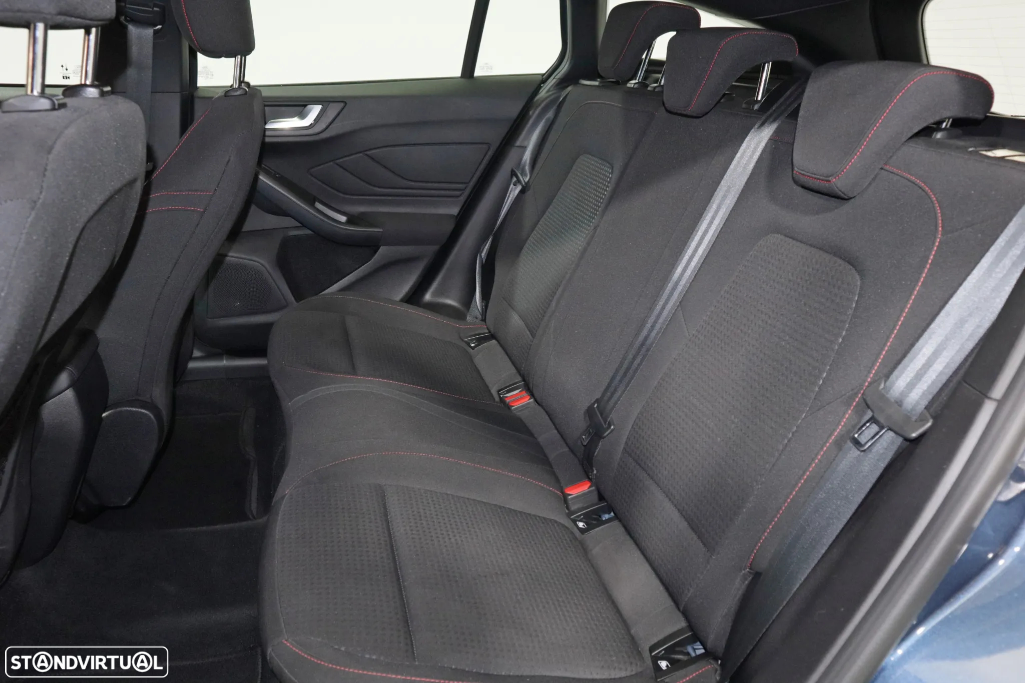 Ford Focus SW 1.0 EcoBoost MHEV ST-Line - 9