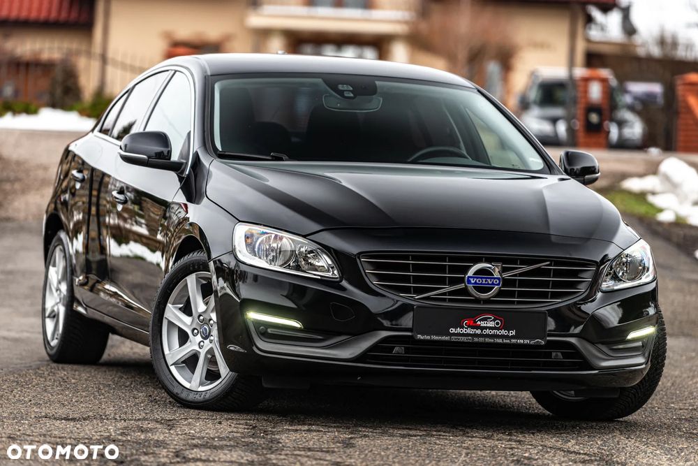 Volvo S60 D2 Momentum - 5