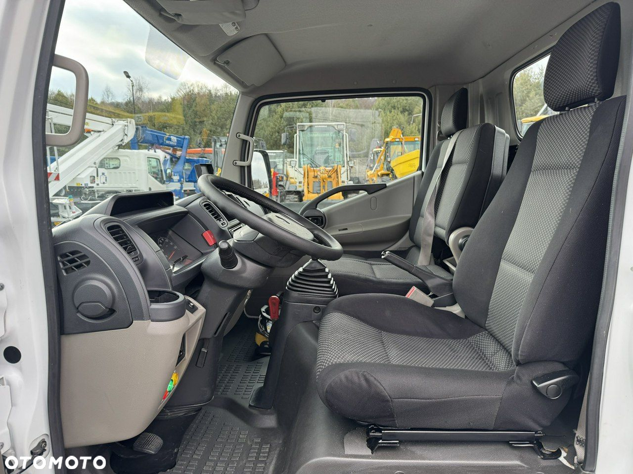 Renault Maxity - 24