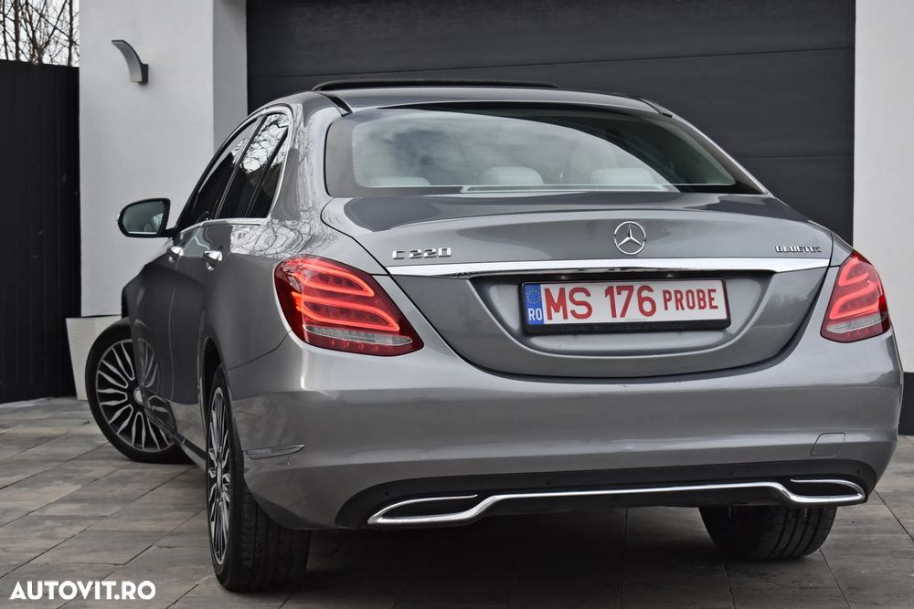 Mercedes-Benz C - 10