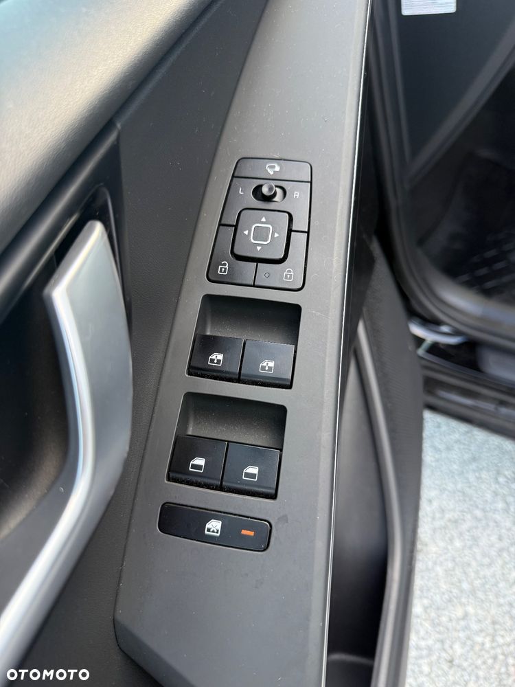 Kia Niro 1.6 GDI Hybrid L - 22