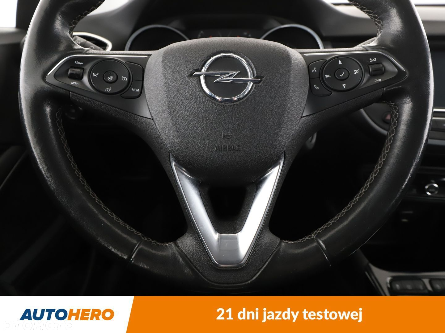 Opel Crossland X - 18