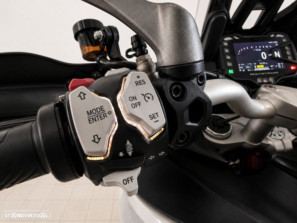 Ducati Multistrada 950 S  GP White - 11