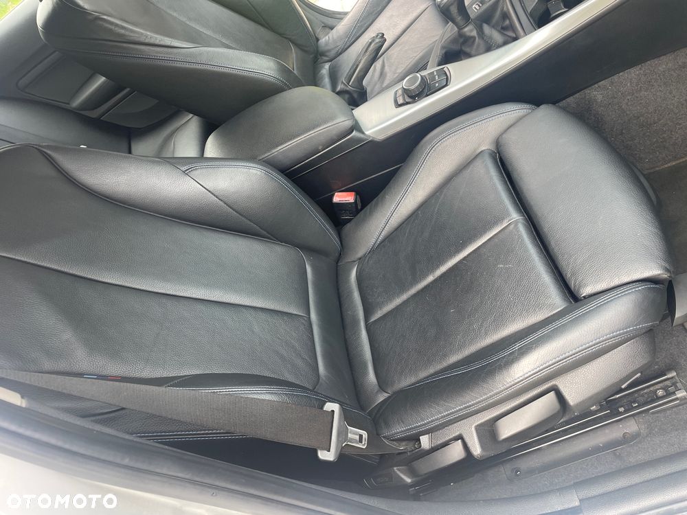 BMW Seria 1 116d Sport Line - 10