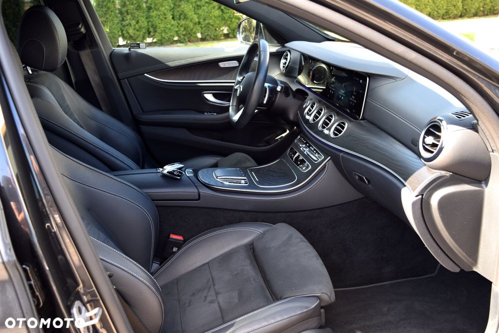 Mercedes-Benz Klasa E 220 d 4-Matic AMG - 19