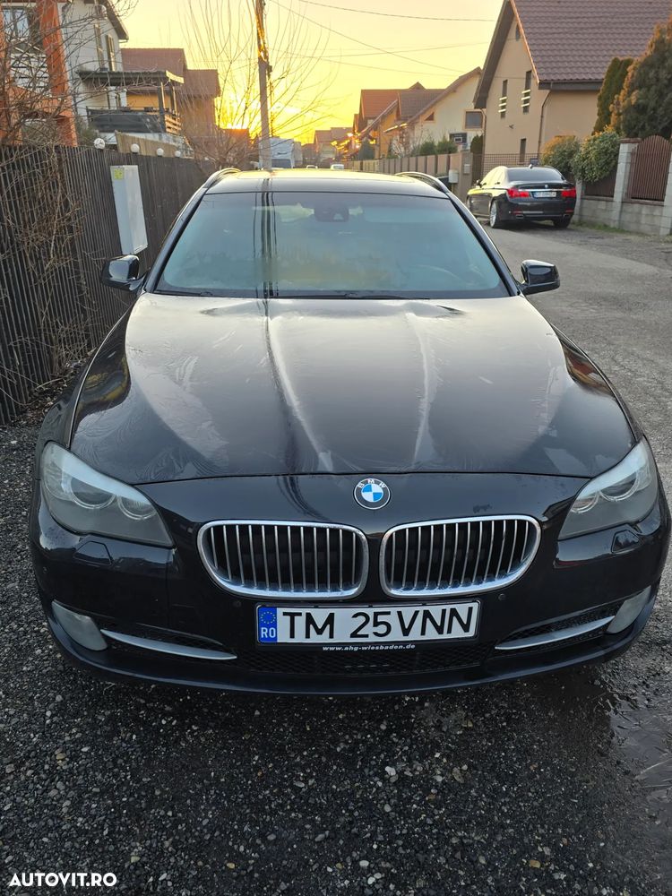 BMW Seria 5 525d Touring - 9