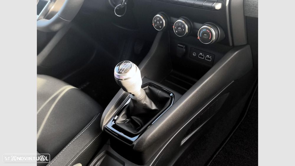 Renault Clio 1.0 TCe Evolution Bi-Fuel - 22