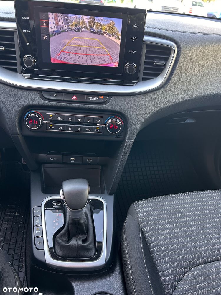 Kia Ceed 1.5 T-GDI M DCT - 31