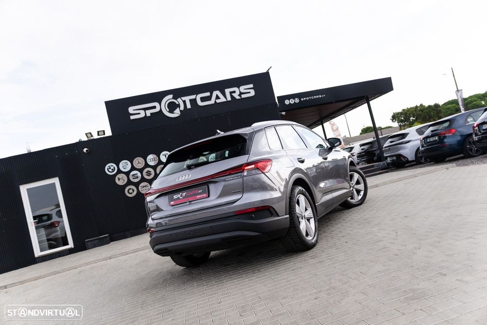 Audi Q4 e-tron 45 quattro - 8