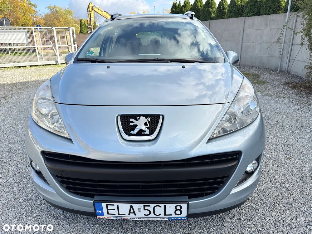 Peugeot 207 - 12