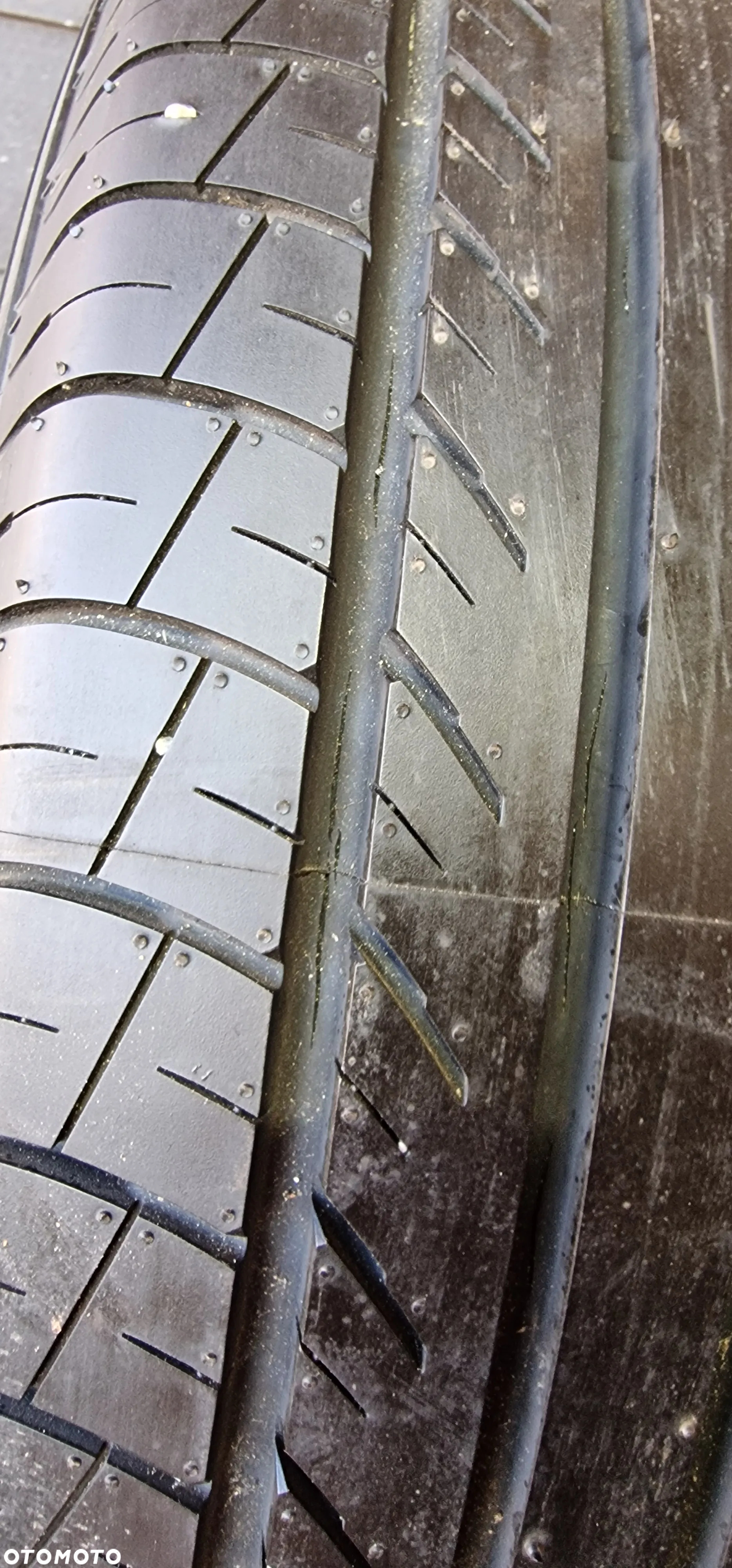 Opony Letnie Yokohama BluEarth E70 225/55R18 98 H 2022R Nowe - 11