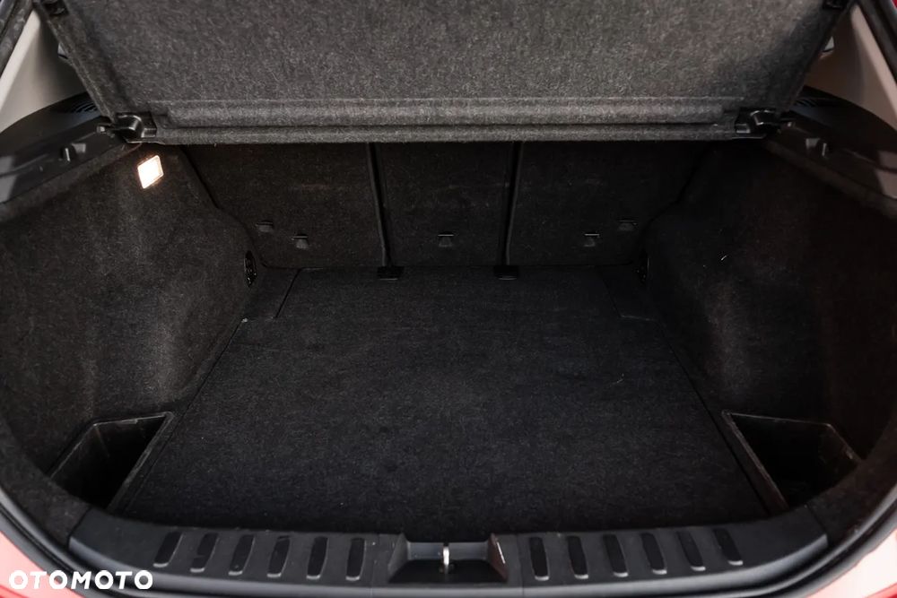 BMW X1 sDrive18d - 26