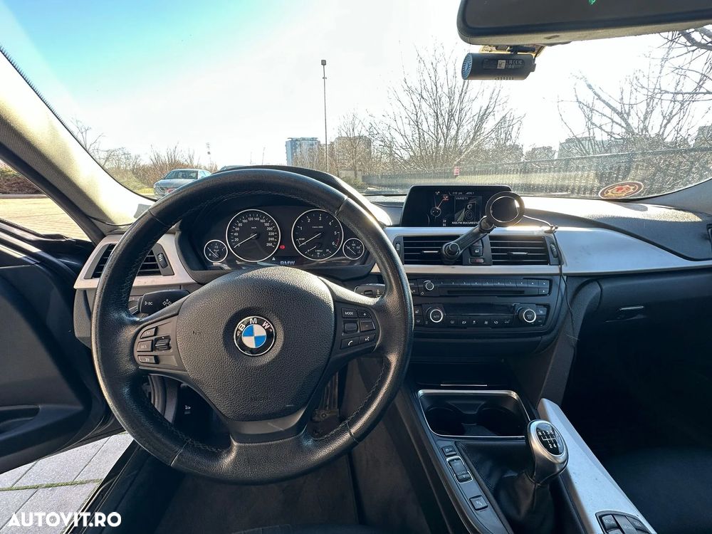 BMW Seria 3 318d Blue Performance - 15