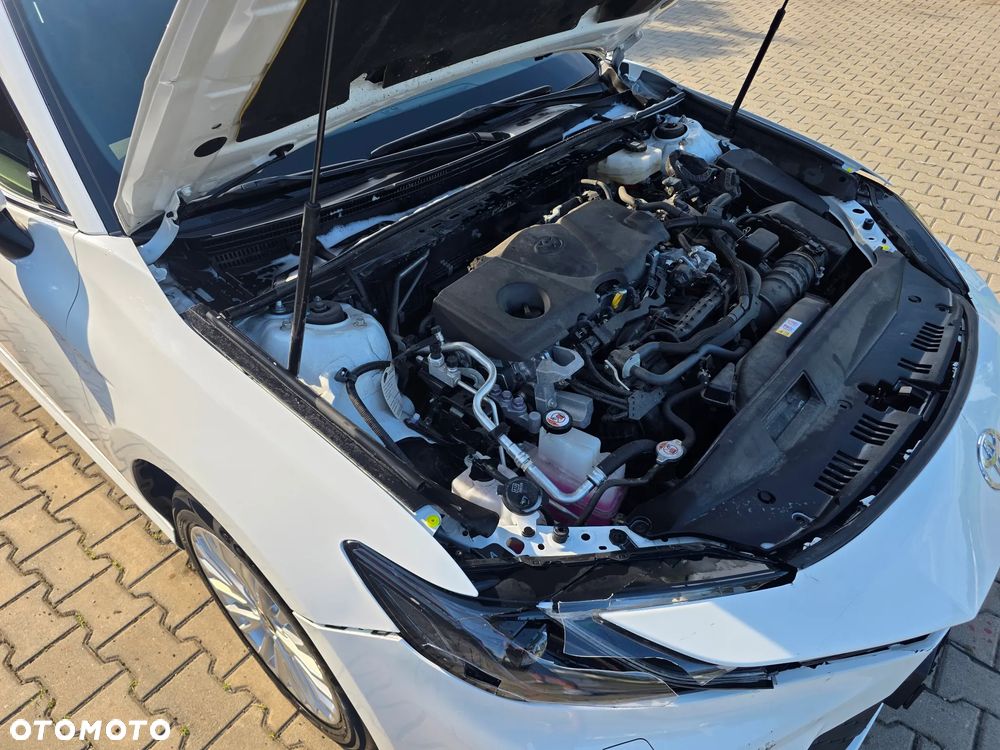 Toyota Camry 2.5 Hybrid Dynamic Force Comfort e-CVT - 17