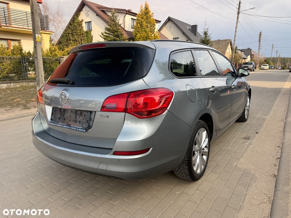 Opel Astra 1.7 CDTI DPF 150 Jahre - 3