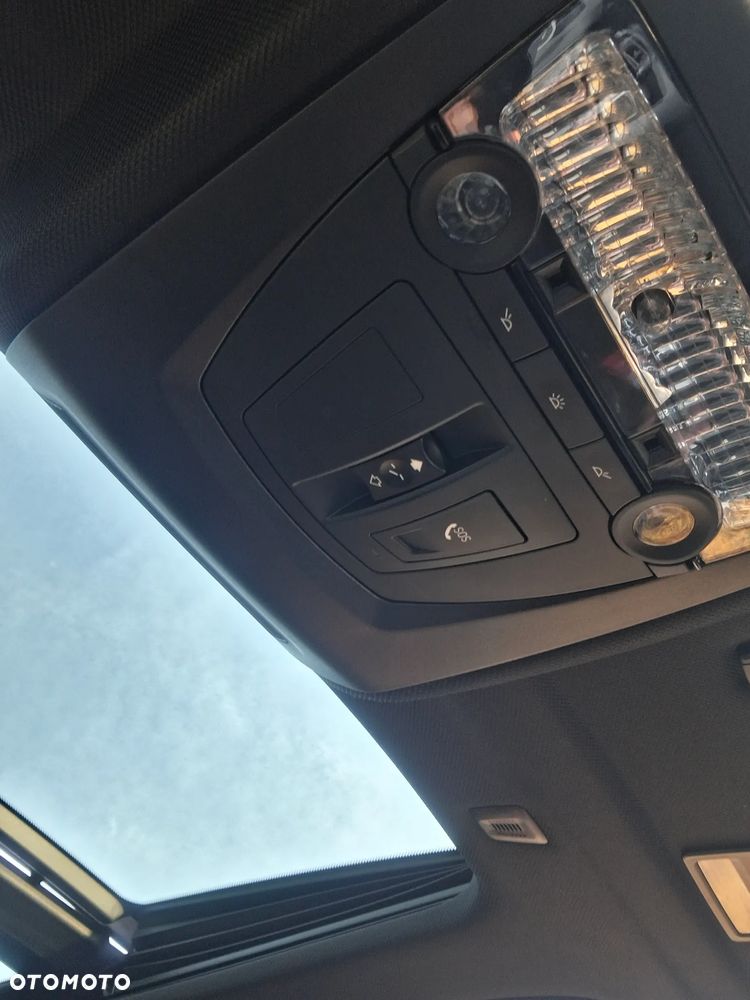 BMW Seria 5 530d xDrive - 29