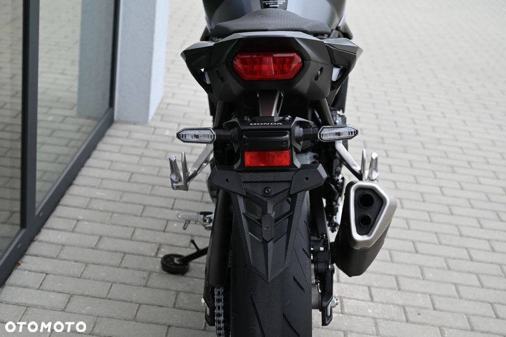 Honda Hornet - 8