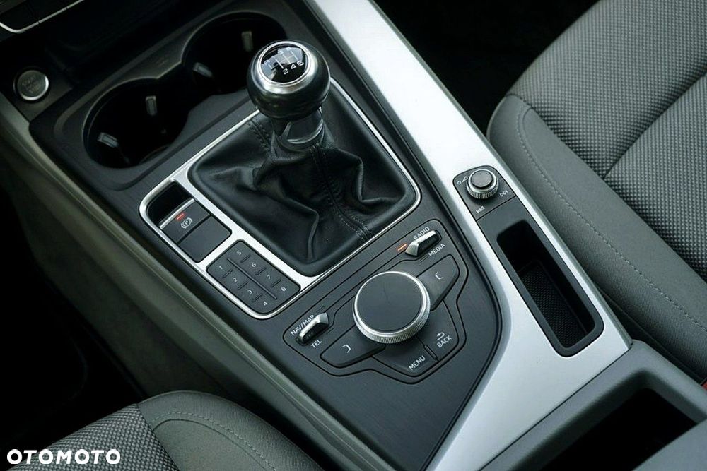 Audi A4 Avant - 30