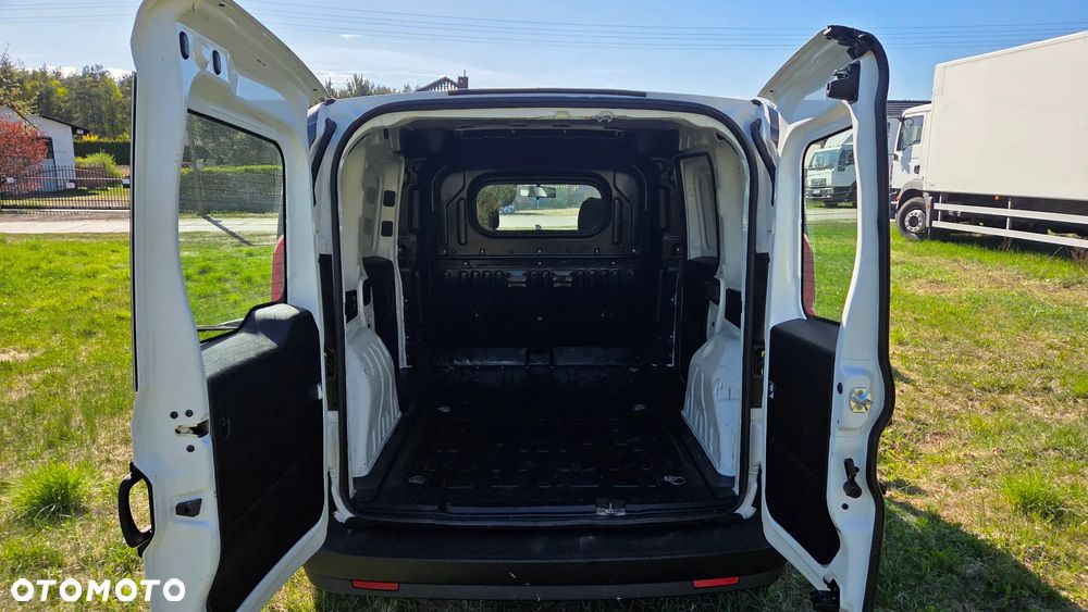 Opel Combo - 9