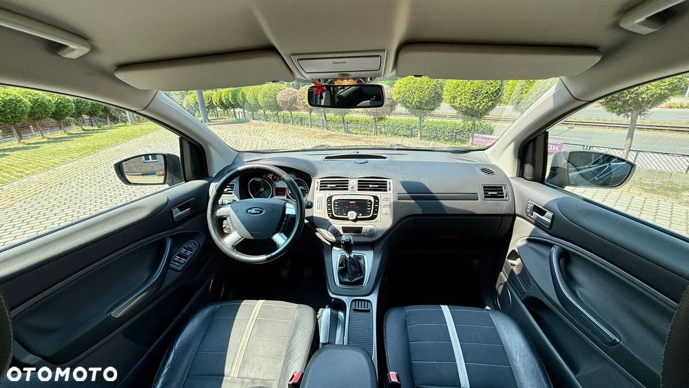 Ford Kuga 2.0 TDCi Titanium - 9