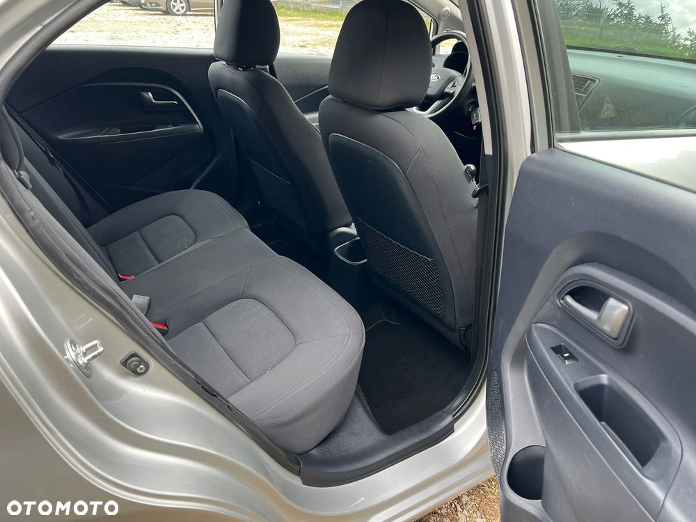 Kia Rio 1.2 Edition 7 - 16