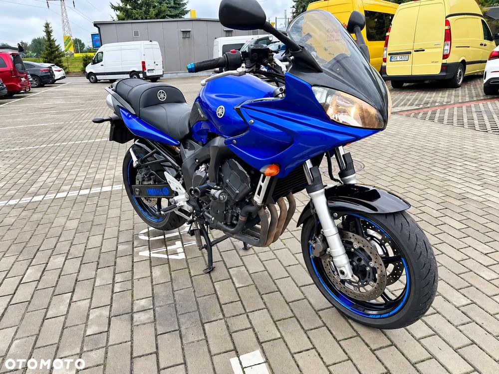 Yamaha FZ6 - 1