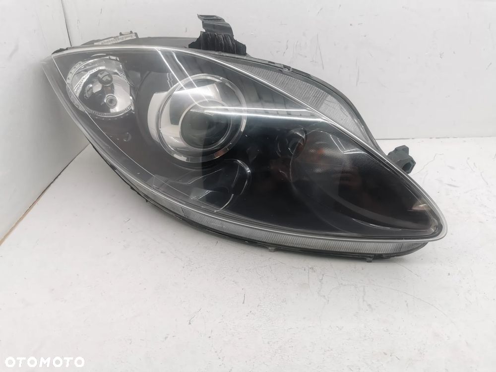 Lampa prawa Xenon Seat Leon 2 II  Altea toledo 1P1941754a  89318745 - 2