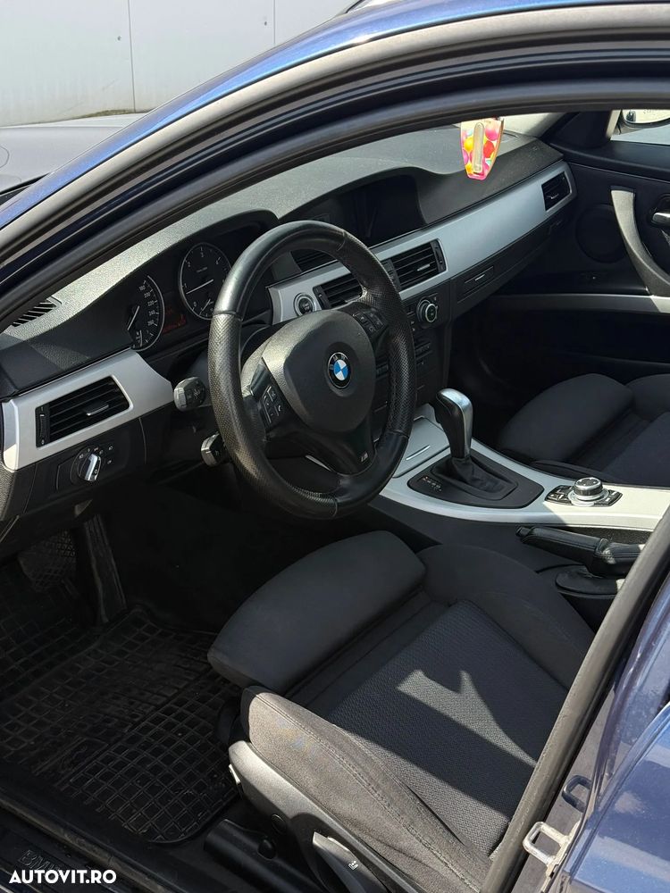 BMW Seria 3 320d - 12