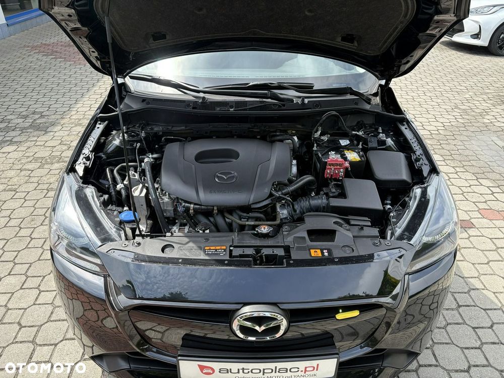 Mazda 2 - 24