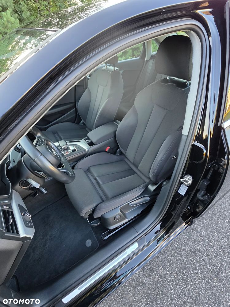 Audi A4 Limousine - 20