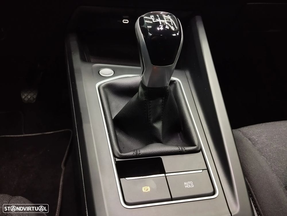 VW Golf 1.0 TSI Sportline - 31