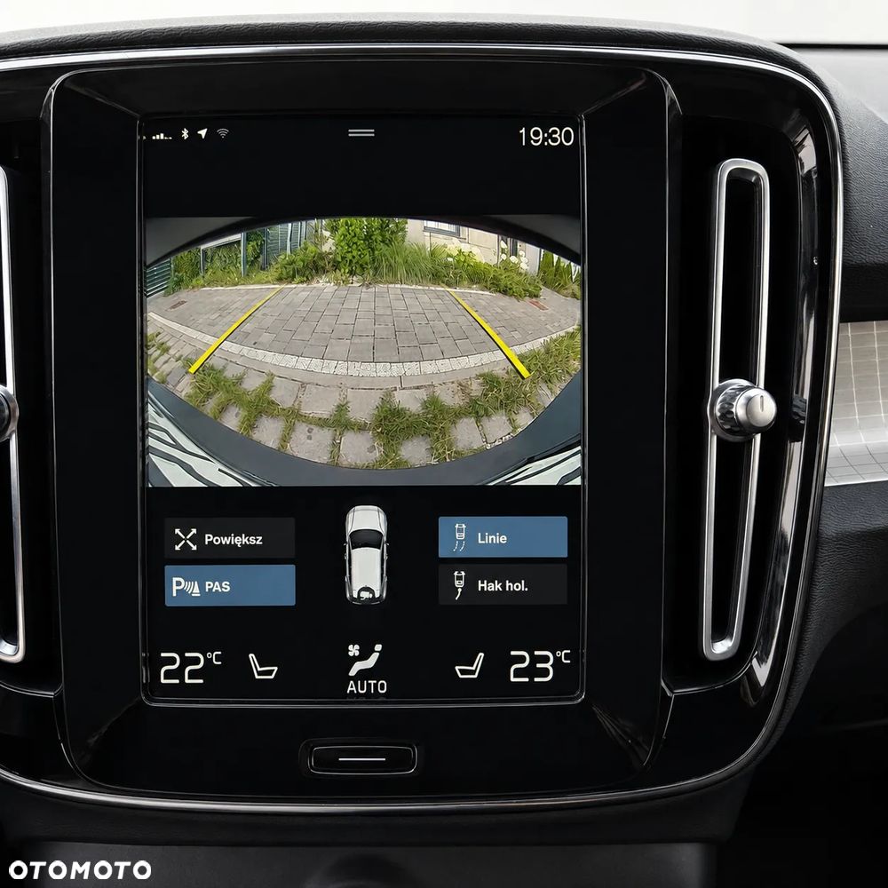 Volvo XC 40 T3 Momentum Pro - 34