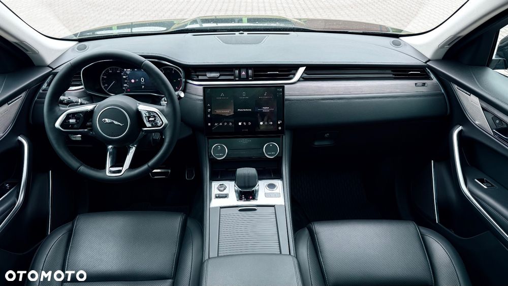 Jaguar F-Pace 2.0 D200 mHEV AWD SE - 27